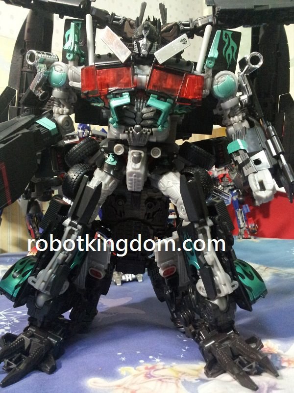 Transformers Jetwing Optimus Prime Black Ver  (10 of 17)